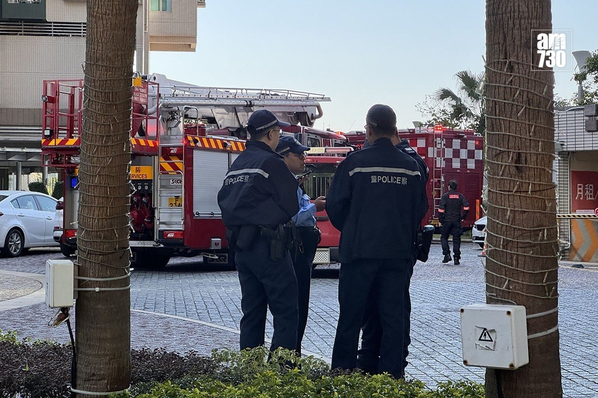 YOHO Town清晨有單位起火,消防到場處理。(中通社)