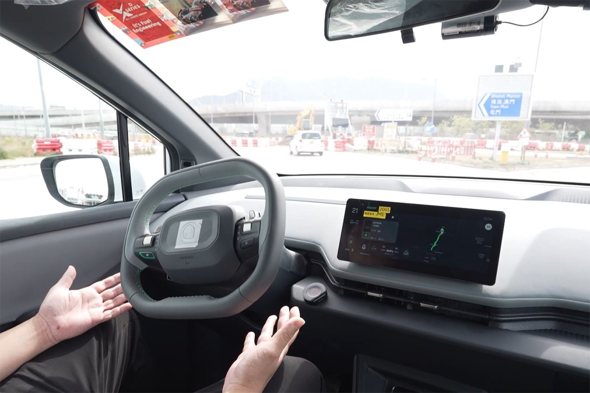 運輸署發出6個自動駕駛車輛先導牌照,相關自動車已累計安全行駛逾8萬公里。(政府新聞網影片截圖)