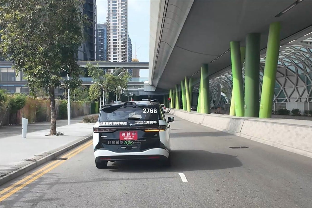 運輸署發出6個自動駕駛車輛先導牌照,相關自動車已累計安全行駛逾8萬公里。(政府新聞網影片截圖)