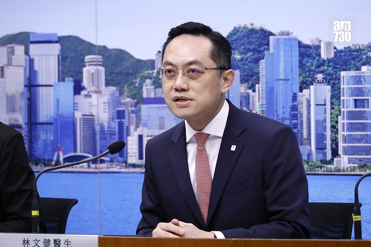 林文健表示，政府評估實際情況和成效後，日後不排除進一步擴大禁煙區。(資料圖片／林俊源攝)