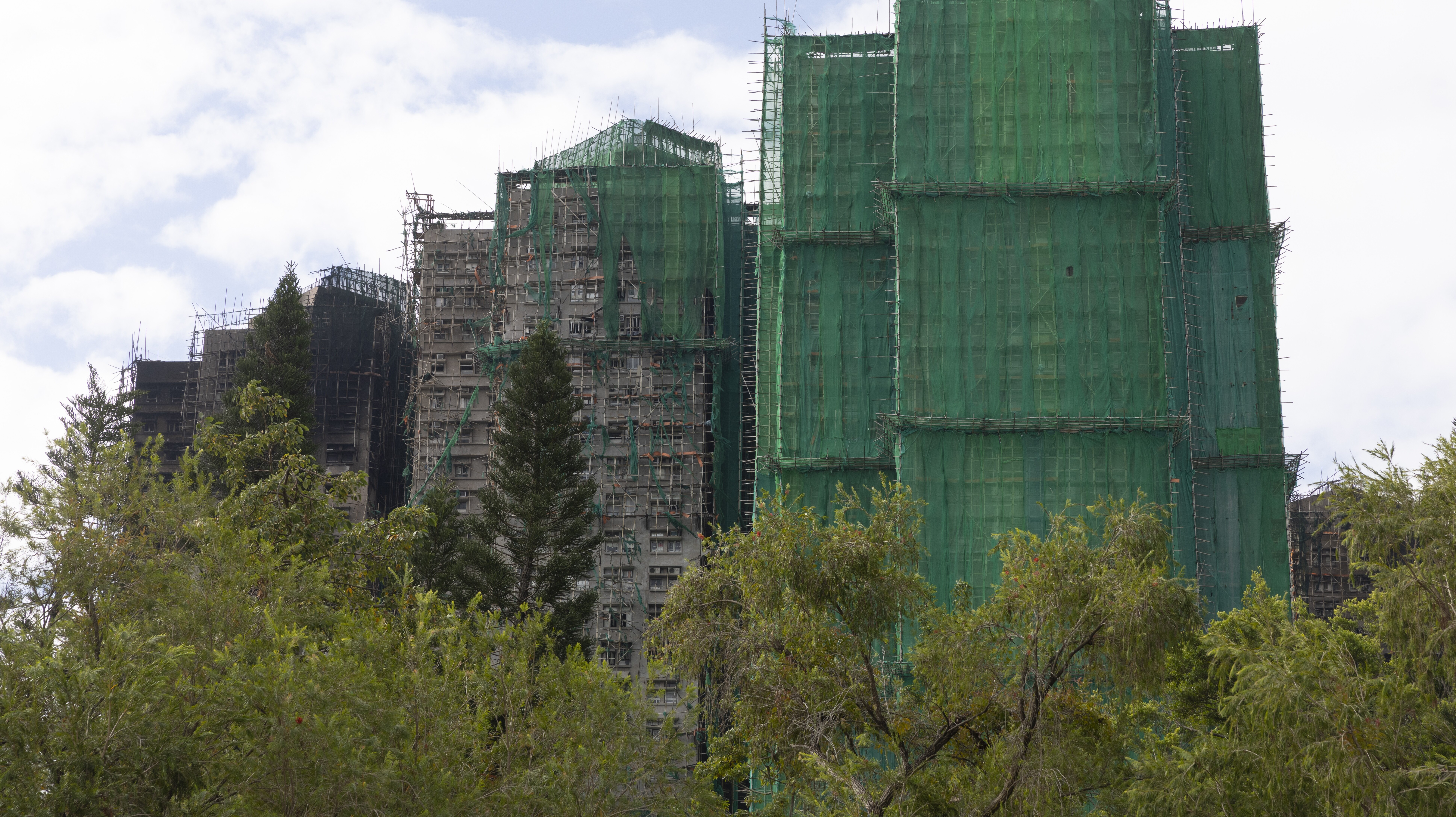 0112 黎 LAI 20251202SOB 大埔宏福苑五級火後情況 08