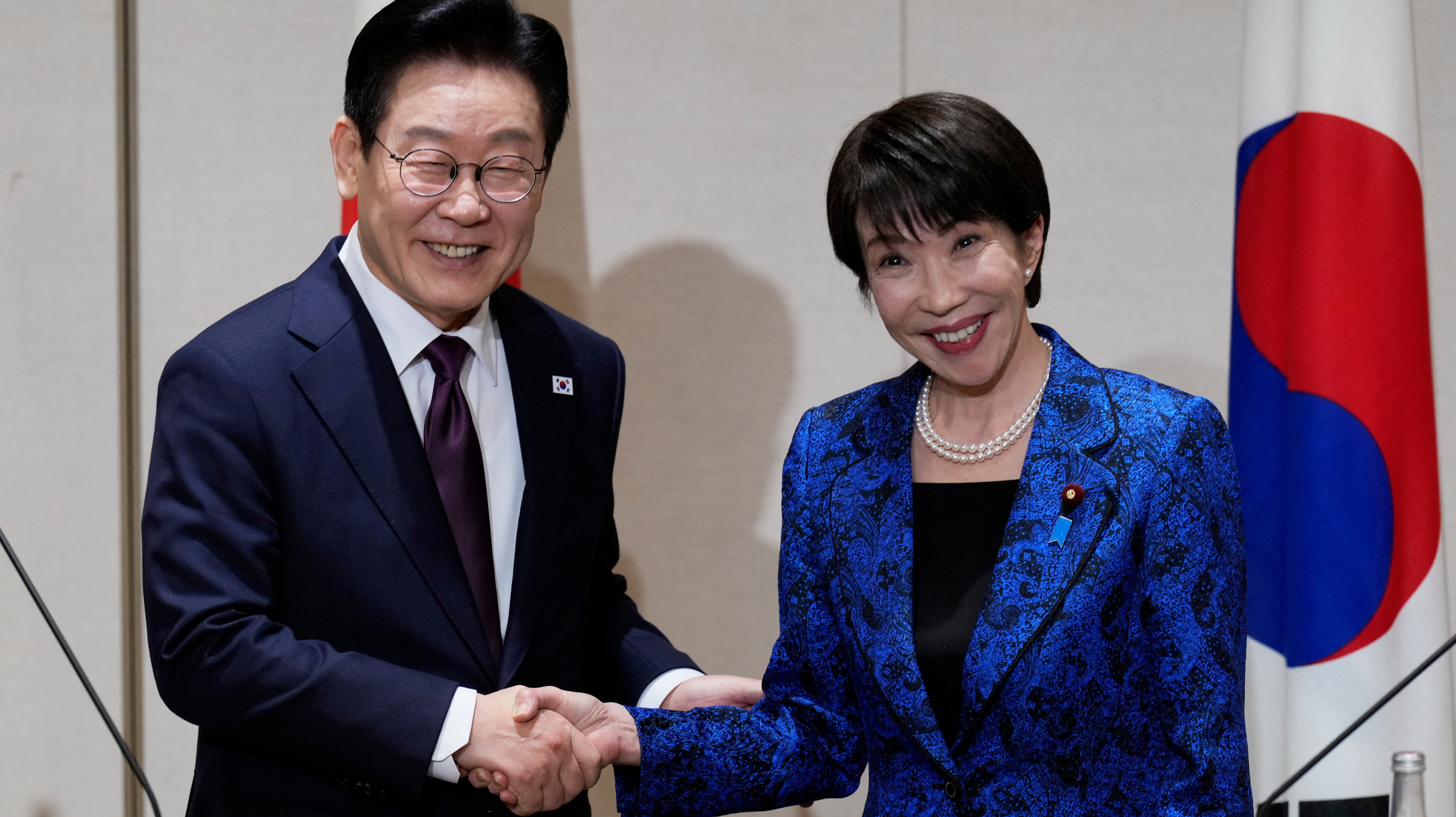 2026 01 13T083610Z 1928292738 RC270JAI5D33 RTRMADP 3 JAPAN SOUTHKOREA