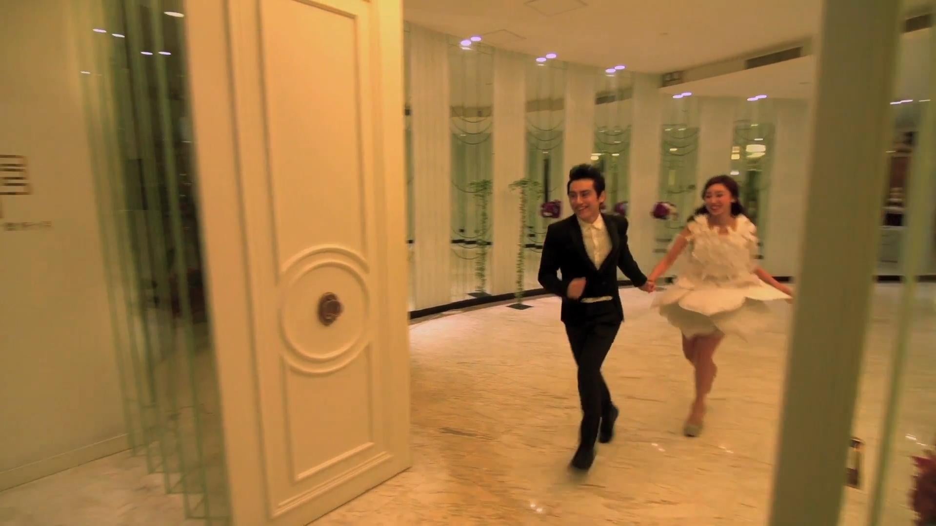 VS YouTube AngelaHuiKrisLaw 14’11”