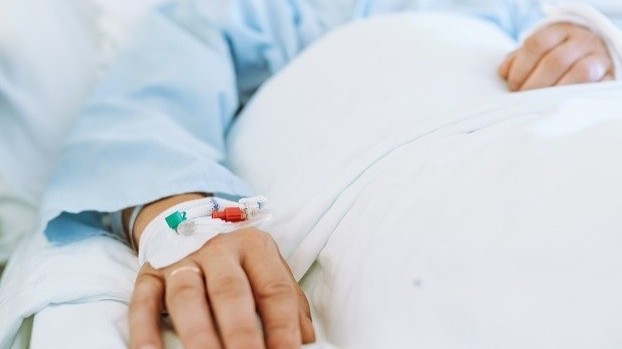 婦人手術大難不死驚喜中150萬元，丈夫：以為她出現幻覺。