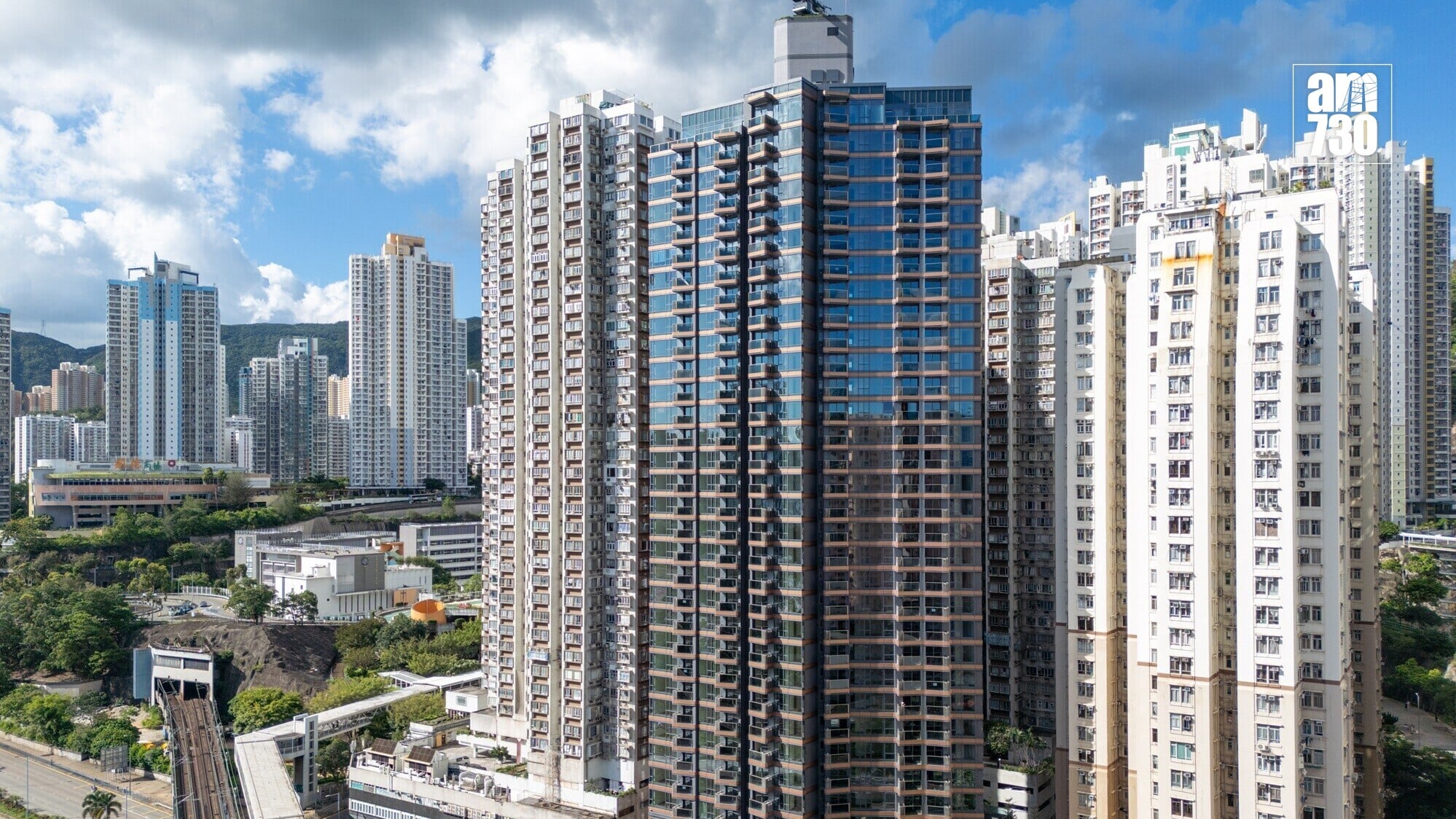 皓日單日沽2伙 套現1380萬｜九龍灣新盤