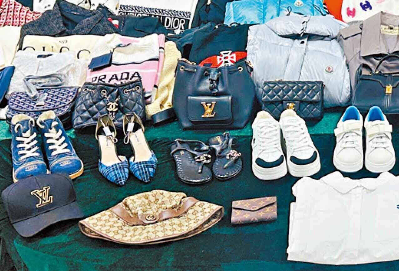 海關展示檢獲證物。