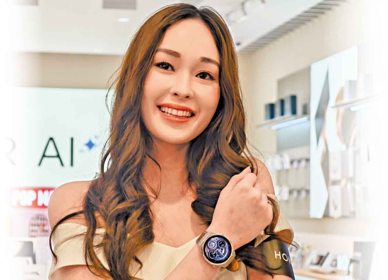 HONOR推出兩款不同風格的智能手錶。