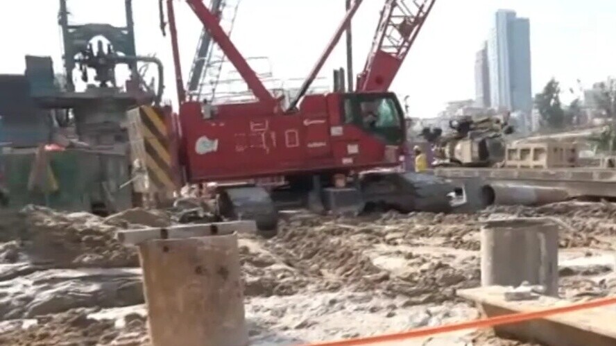 孫玉菡稱高度關注近期致命工業意外，短時間內進行大型執法行動。(2026年1月12日，啟德工業意外。網上圖片)