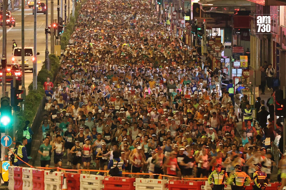 香港馬拉松1月18日舉行，全馬和半馬跑手會途經旺角。(鍾式明攝)