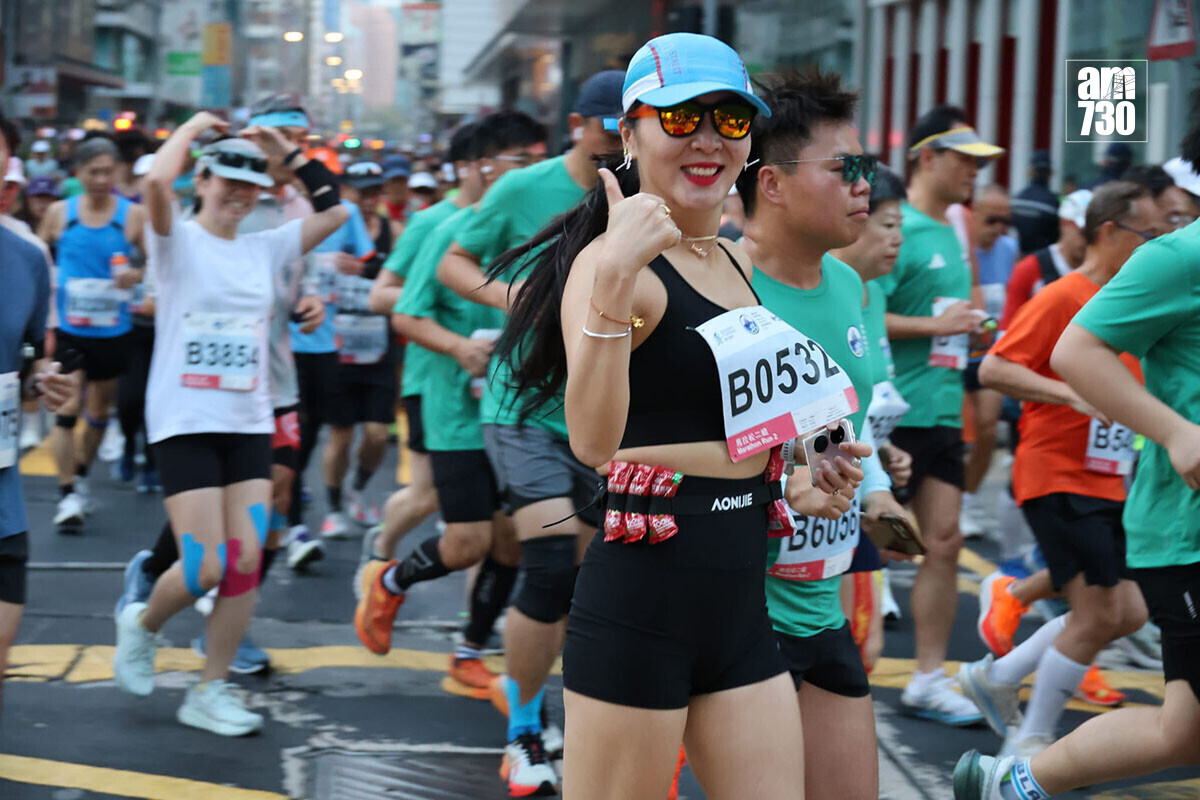 香港馬拉松1月18日舉行，全馬和半馬跑手會途經旺角。(鍾式明攝)