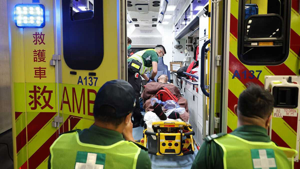 香港馬拉松1月18日舉行，有跑手不適被送上救護車。(鍾式明攝/ 資料圖片)