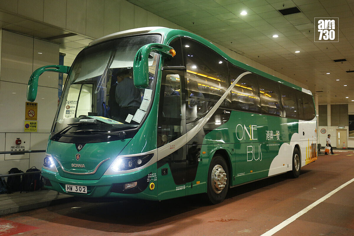 強制佩戴安全帶的新法例適用於所有公共及私家巴士。(資料圖片／蘇文傑攝)