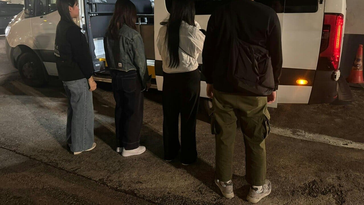 Czh8x8Aay4lblZIZzCz1zJOMhl3OlLQkrTnQrq050K4