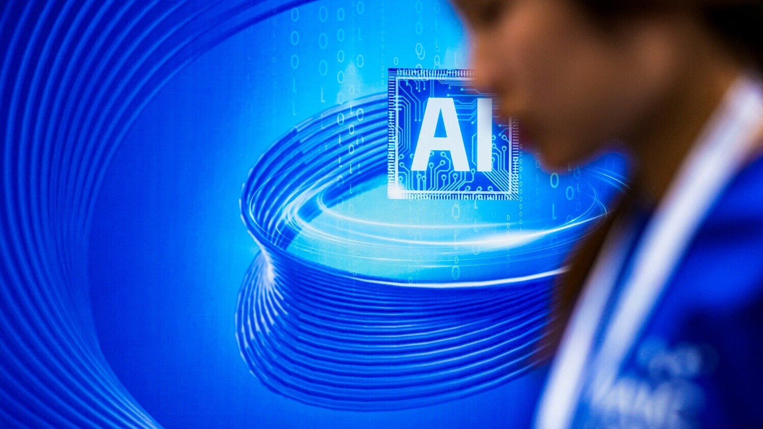 2025 11 05T081217Z 450884878 RC2CX1ADR278 RTRMADP 3 CHINA CHIPS