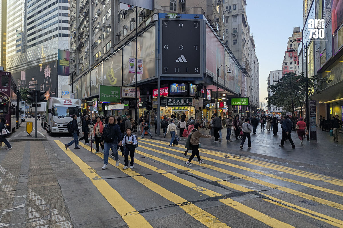 政府建議在銅鑼灣百德新街全日行人專用街道兩端，安裝汽車防撞設施。(資料圖片／羅庸軒攝)