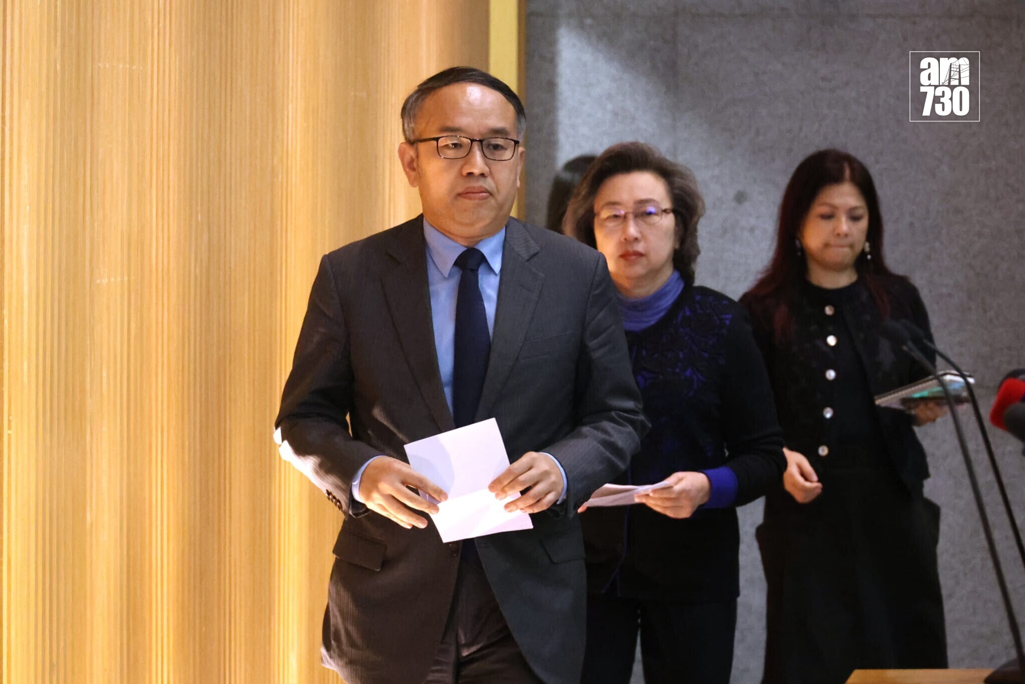 政府冒牌水｜楊何蓓茵：前物流署長陳嘉信無疏忽　但撤回向他頒授銀紫荊星章 (更新)