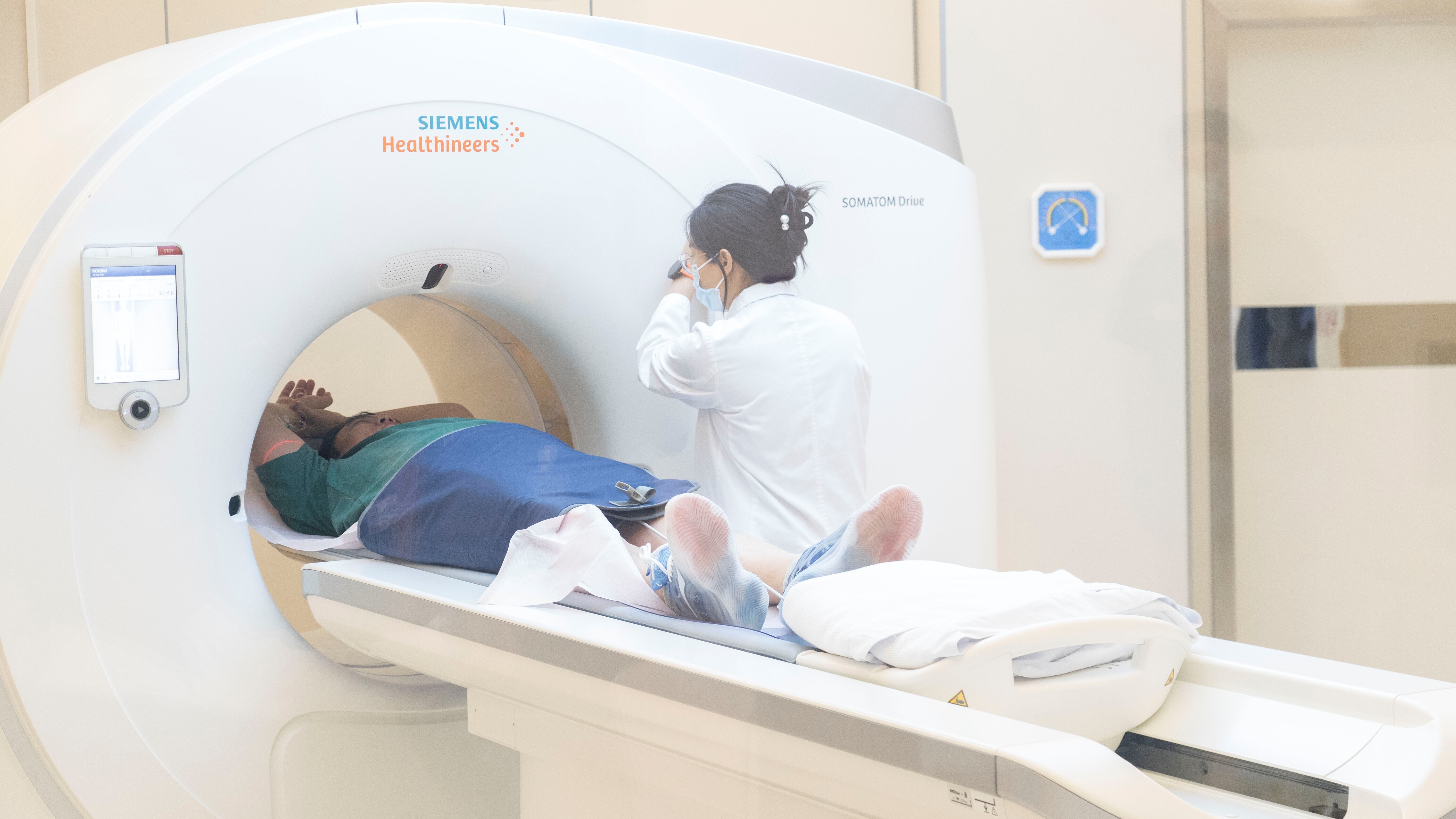 醫健通將授權內地3間指定醫院存入放射紀錄，包括深圳新風和睦家醫院。(深圳新風和睦家醫院)