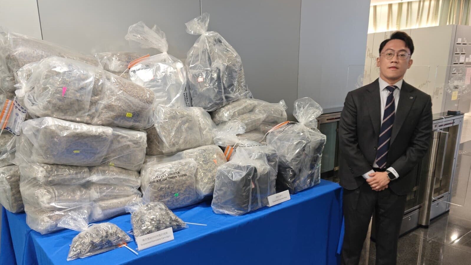 警上水搗毒品倉檢2000萬元大麻花及依托咪酯，28歲男倉管被捕。