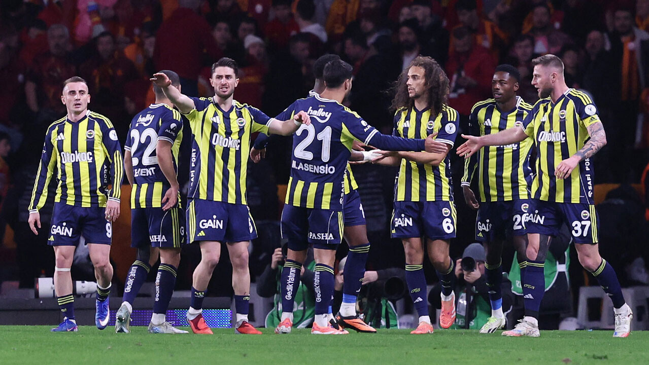 歐霸｜地獄主場擺擂台 費倫巴治有力發「維」