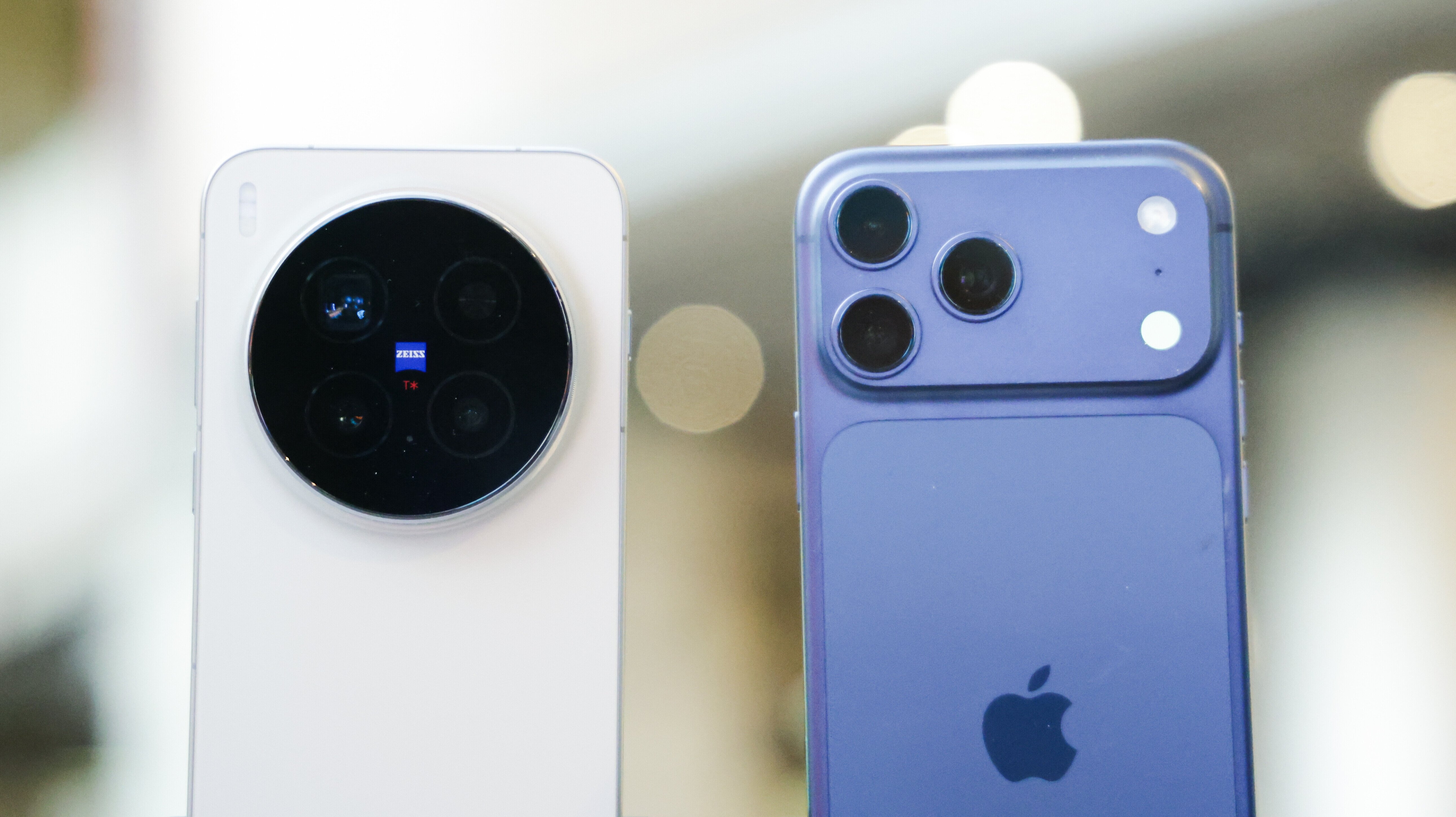 vivo X300 Pro VS iPhone 17 Pro Max　旗艦手機如何選擇？