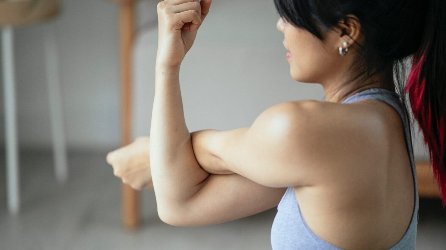 2個小運動 每日一次 7日改善肩頸、上背痛