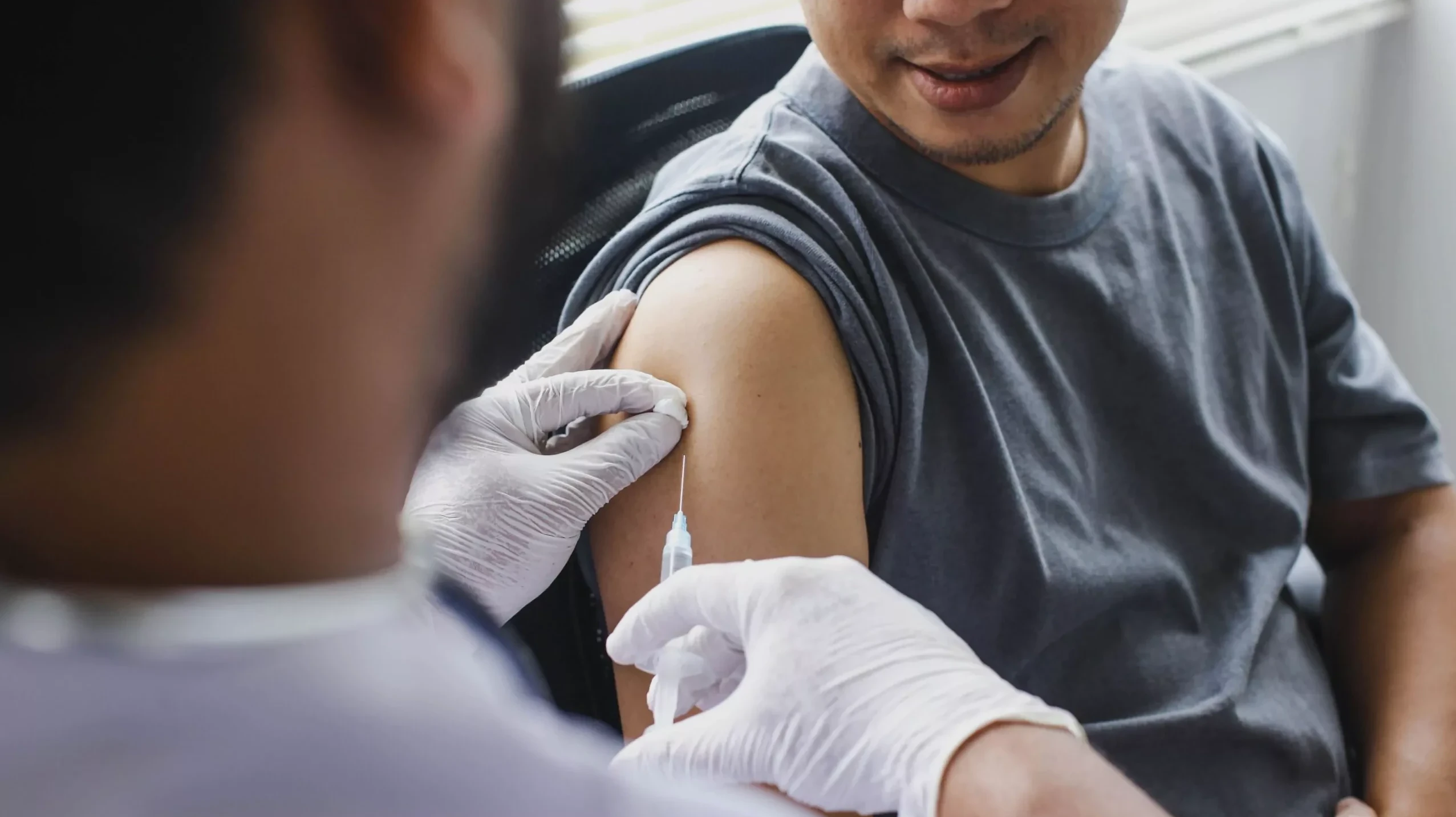 國際上統計不論男女，一生感染機率高達九成，就算是在單純伴侶關係當中，每兩對伴侶就有一對感染HPV，由此可知HPV是一個傳播力極強的病毒。