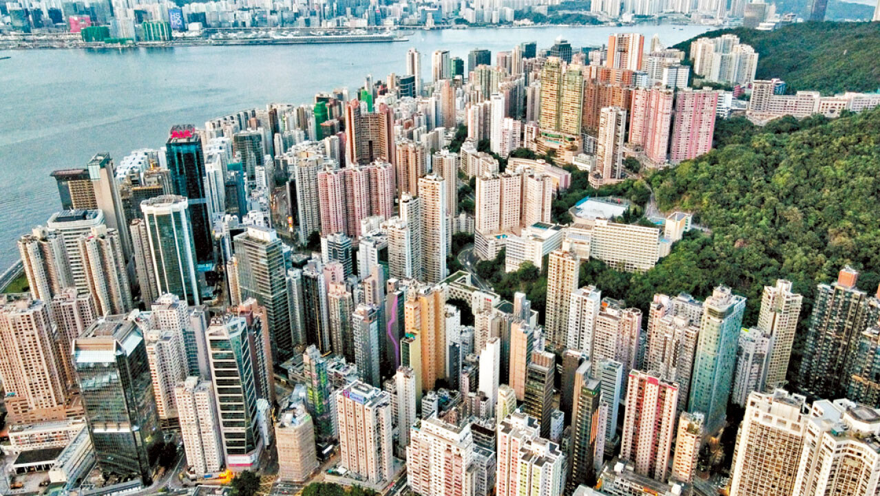 滙豐指地產股每股資產淨值折讓仍有收窄空間。(資料圖片)