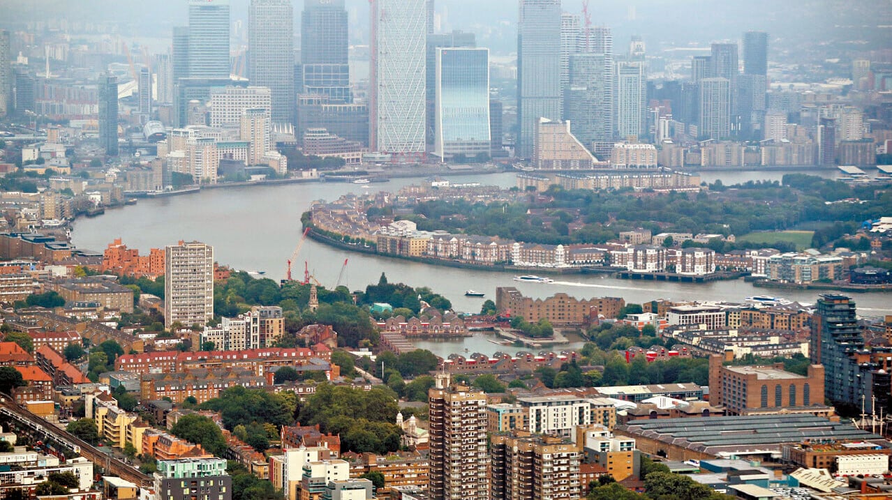 泰晤士河以北地方居民，提防今年或財運下滑、事業不順、是非臨門。 (資料圖片)