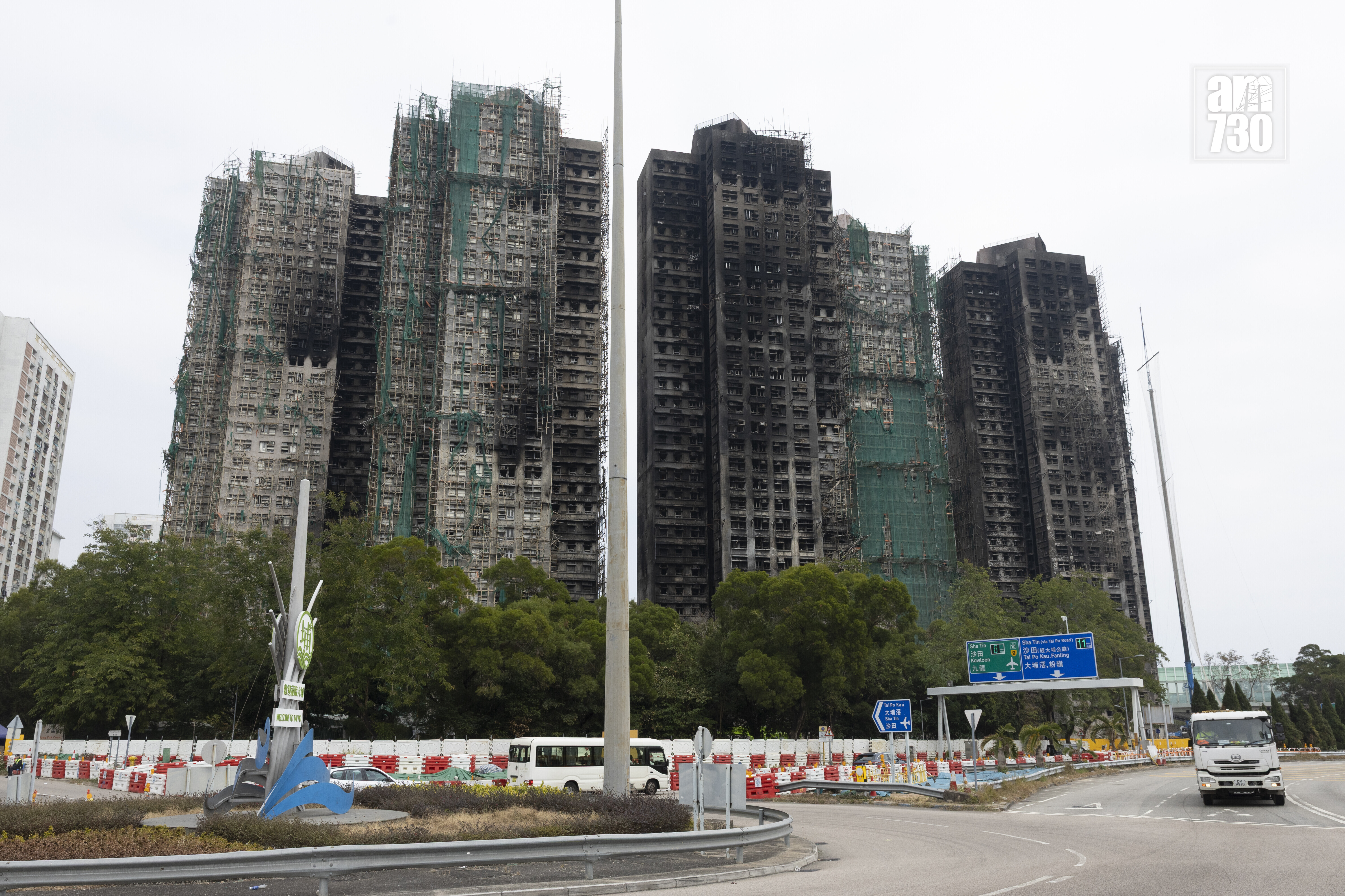 大埔宏福苑五級大火後樓宇情況。(蘇文傑攝)