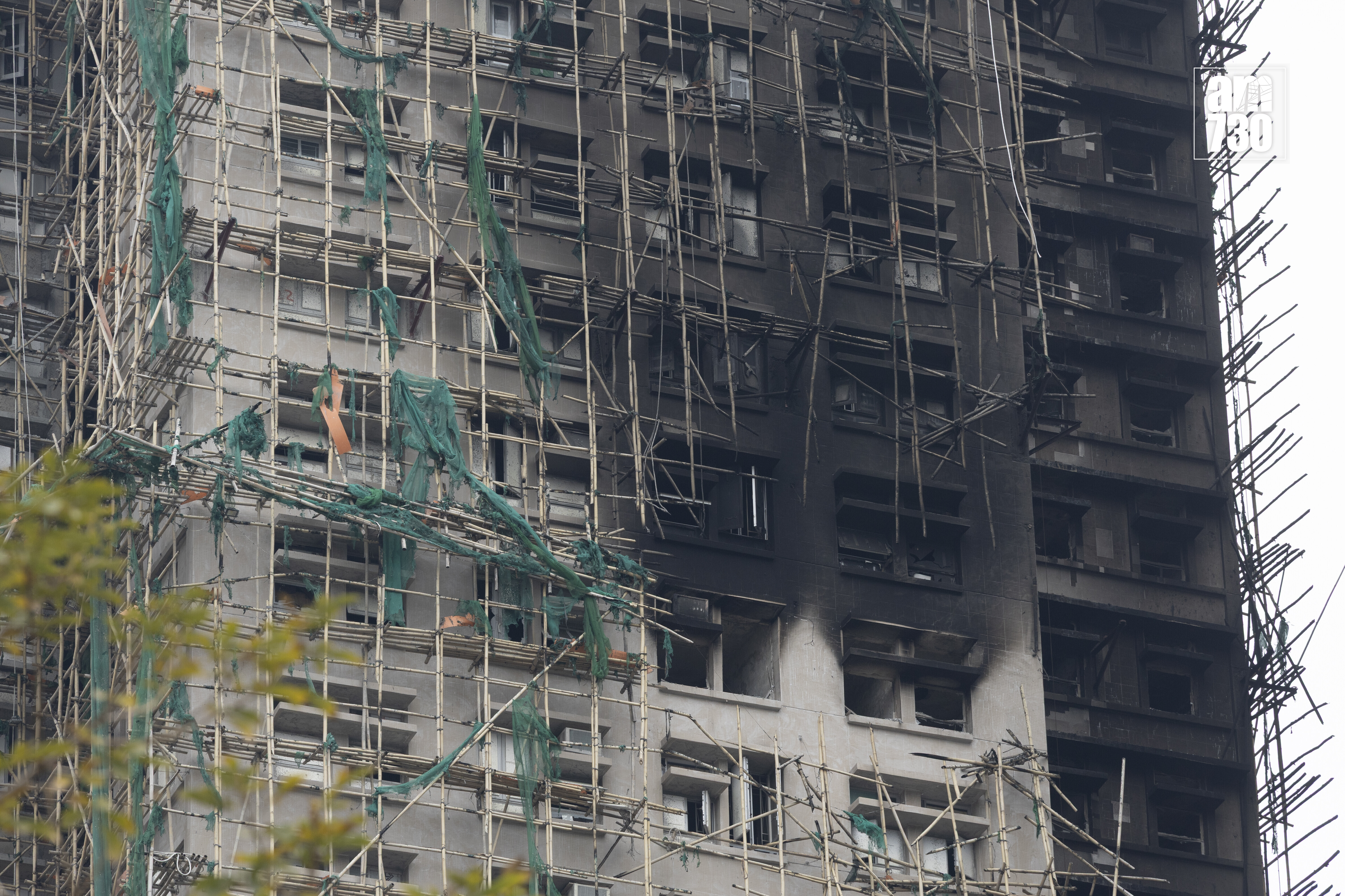 大埔宏福苑五級大火後樓宇情況。(蘇文傑攝)