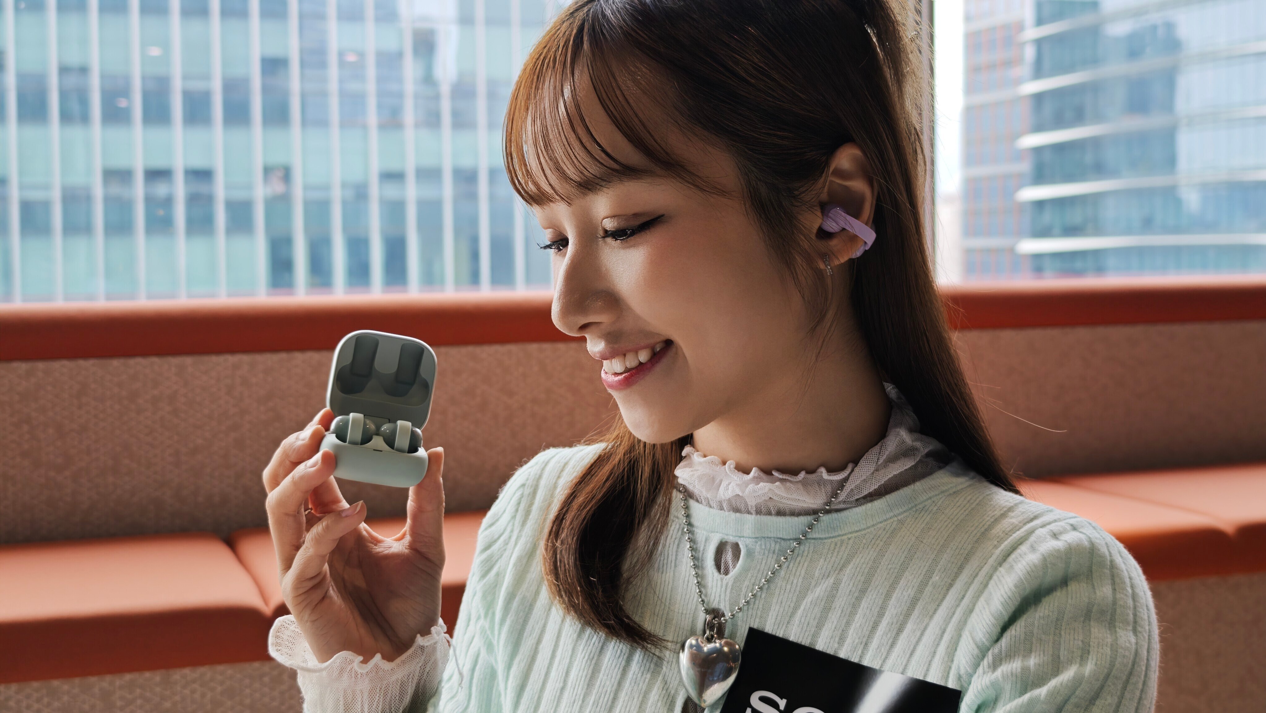 Sony首次推出開放式耳夾耳機LinkBuds Clip。