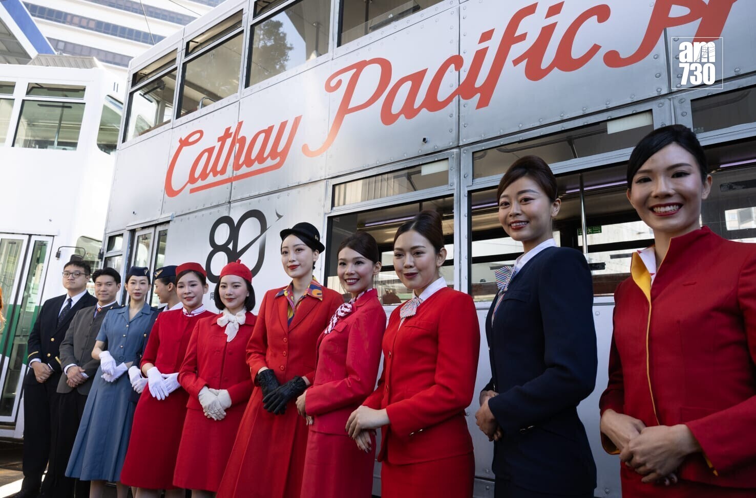 國泰80周年主題電車巡遊 經典塗裝題電車登場 (蘇文傑攝)