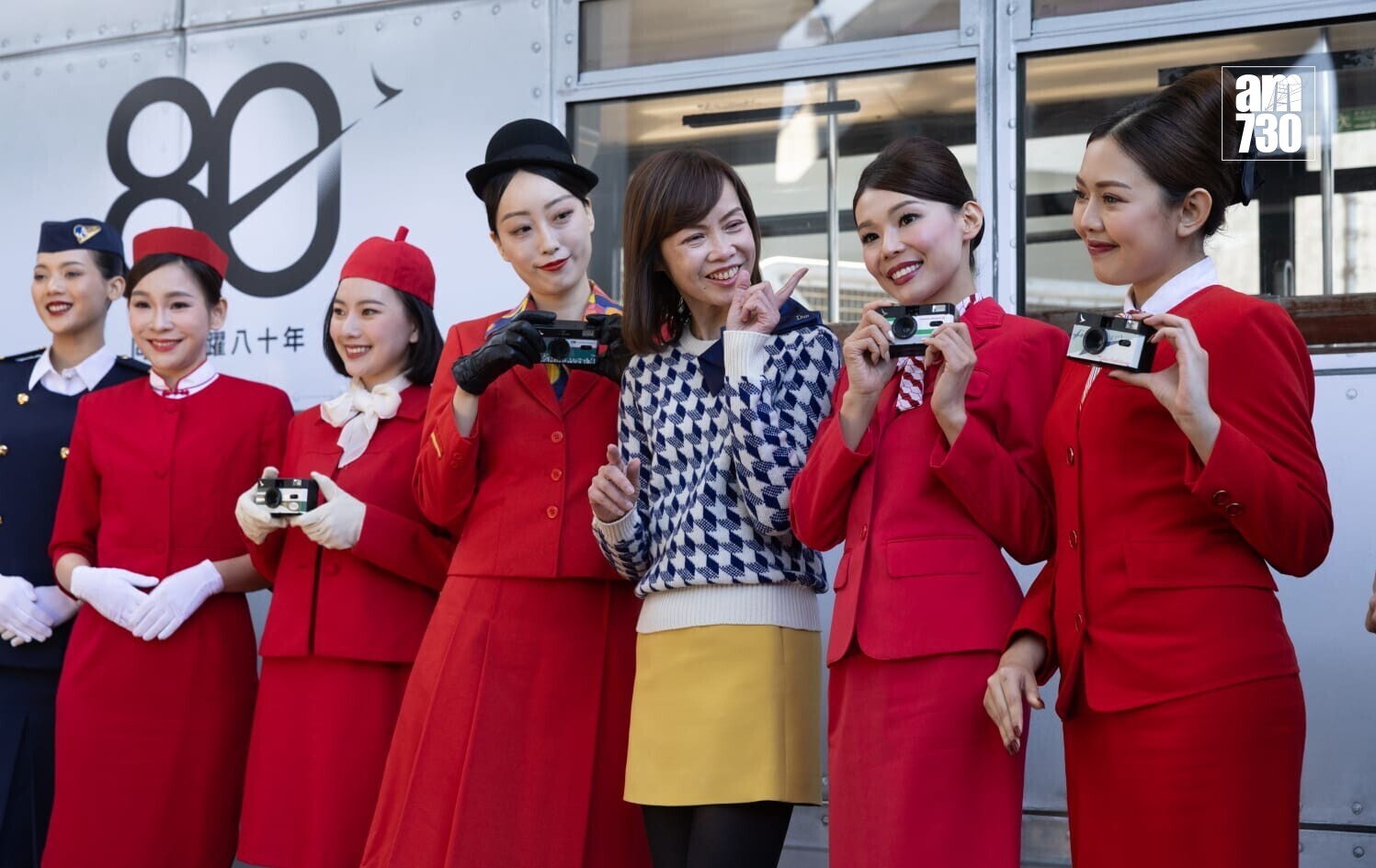 國泰80周年主題電車巡遊 經典塗裝題電車登場 (蘇文傑攝)