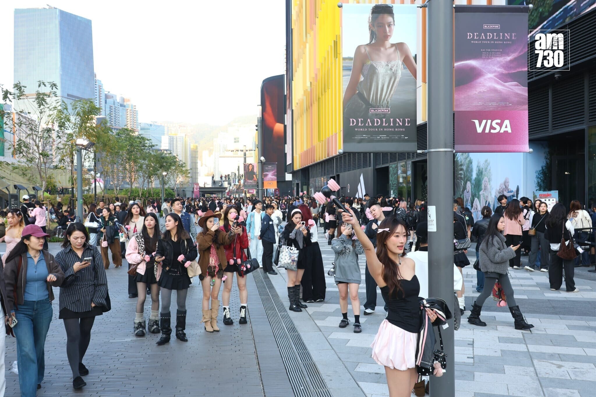 韓國女團BLACKPINK一連3日在啟德主場館舉行演唱會，吸引不少粉絲來港。(林俊源攝)