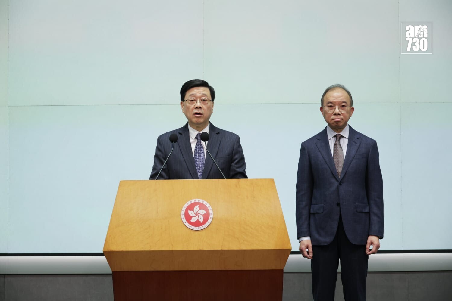 政制及內地事務局局長曾國衞指因前列腺癌指數持續上升，經治療後無甚改善，與家人及醫生商量後決定請辭(吳康琦攝)