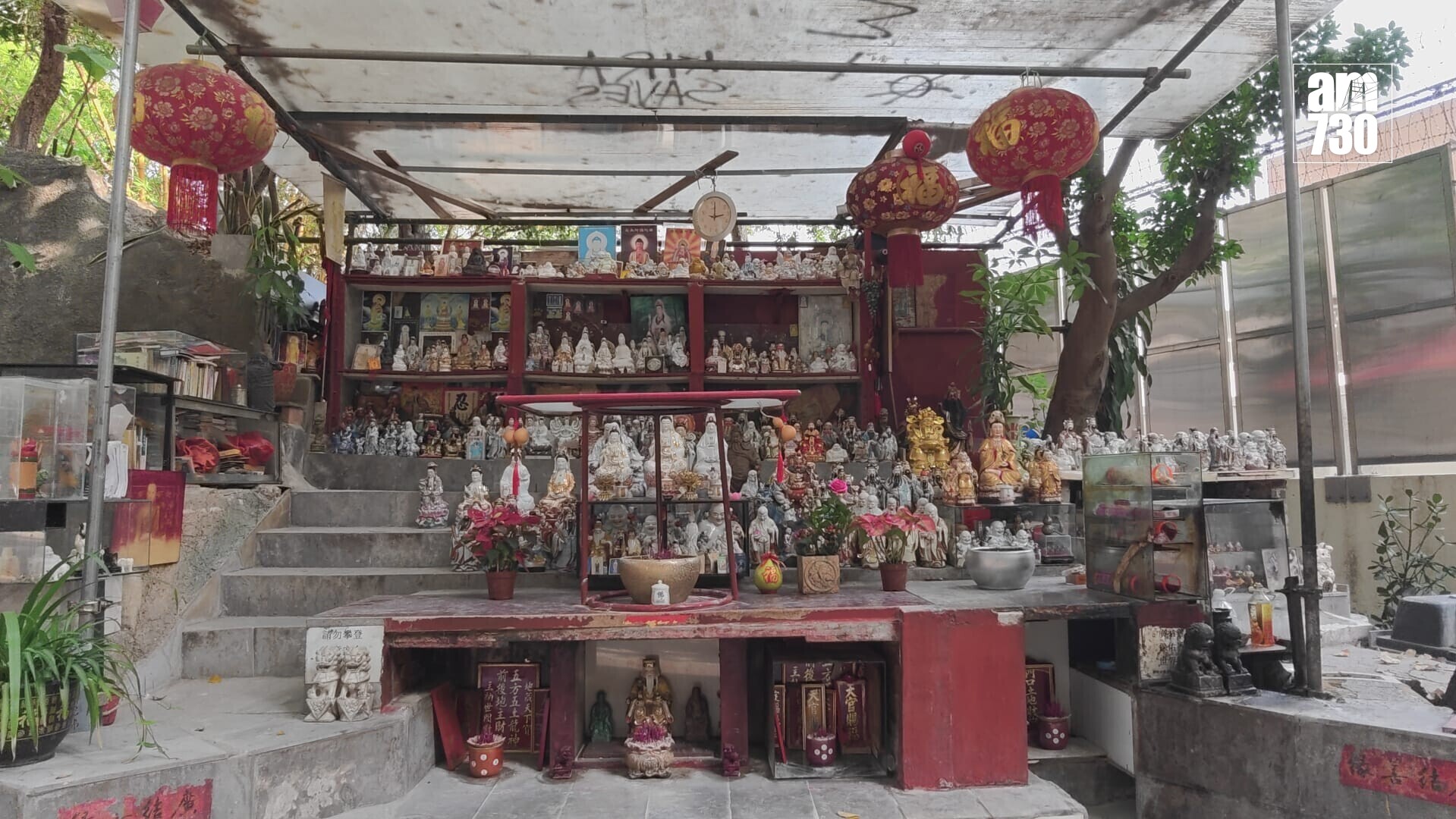 主教山官地僭建猖獗，「管理者」認違法反指政府無正視居民需求。(鍾式明攝)