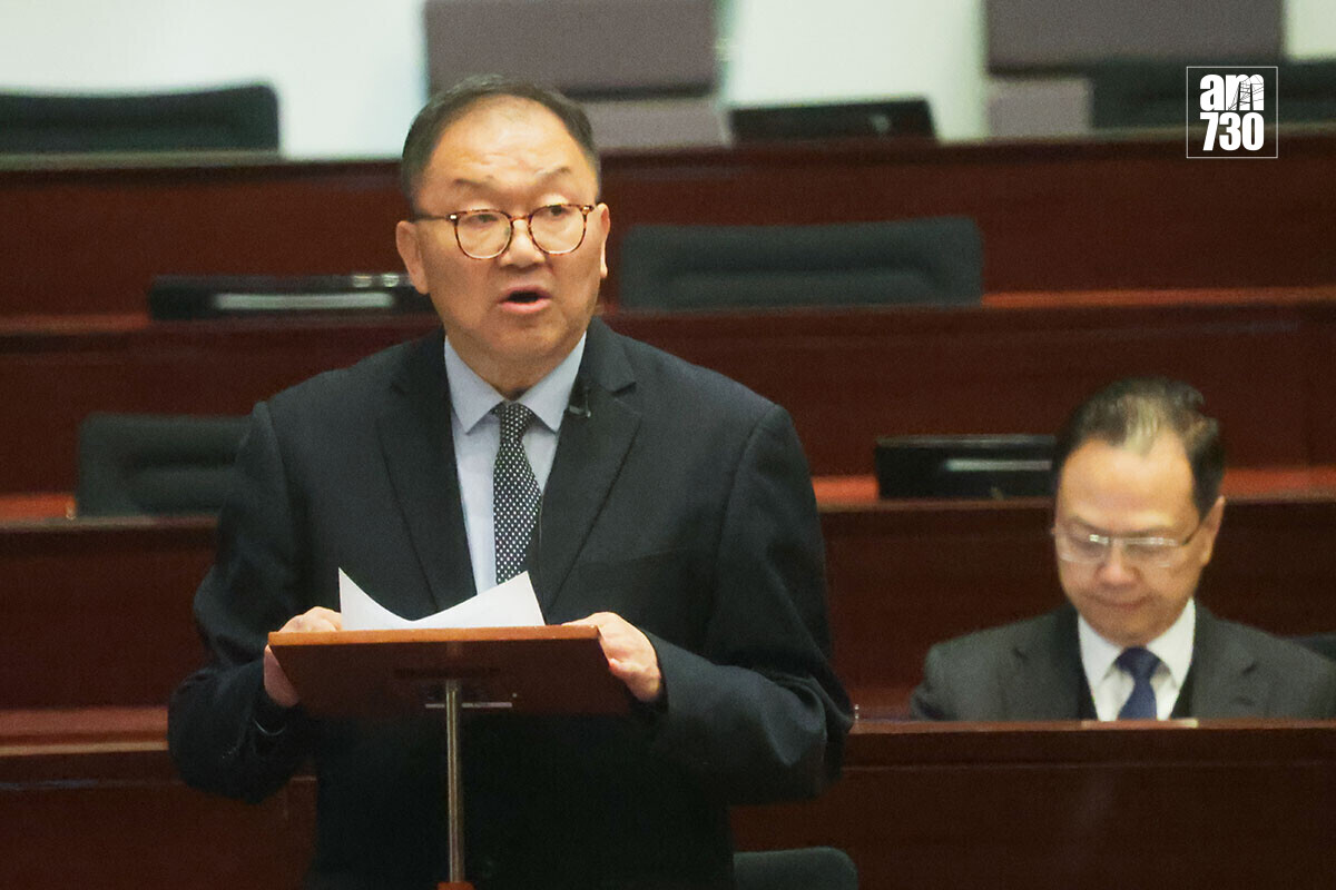 黃錦輝建議參考仿傚韓國網路漫畫平台「WEBTOON」，成立一個本地公開嘅共享漫畫平台。(資料圖片／吳康琦攝)