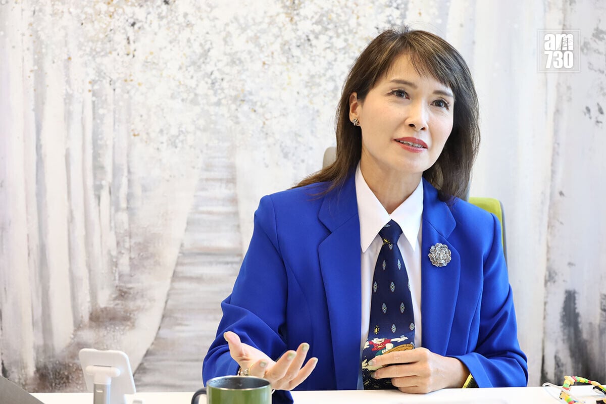 江玉歡指出，只有乘搭本月25日起新登記的巴士的乘客才需要按法例佩戴安全帶。(資料圖片／鍾式明攝)