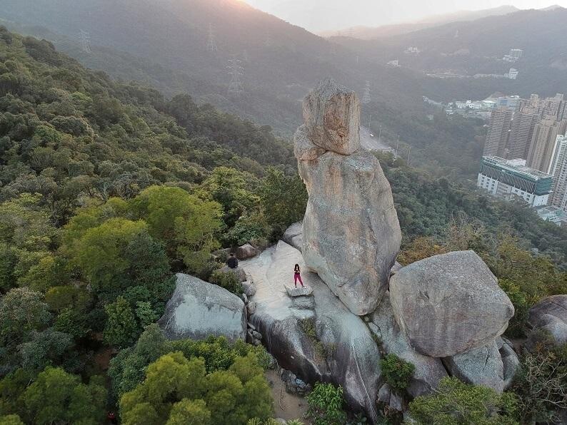 夜遊獅子山 日落下的望夫石