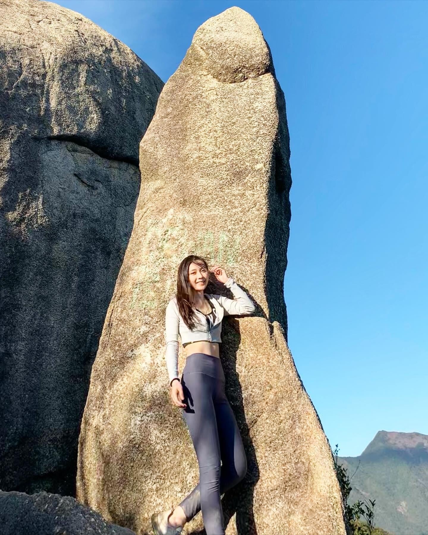 李佩芝到女婆山陽元石行山