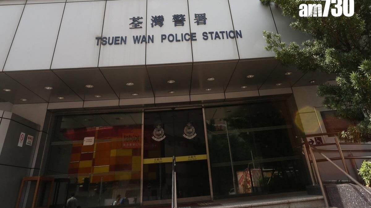 警方以涉嫌「襲擊致造成身體傷害」及「非法拍攝或觀察私密部位」拘捕一名64歲姓歐陽男子。