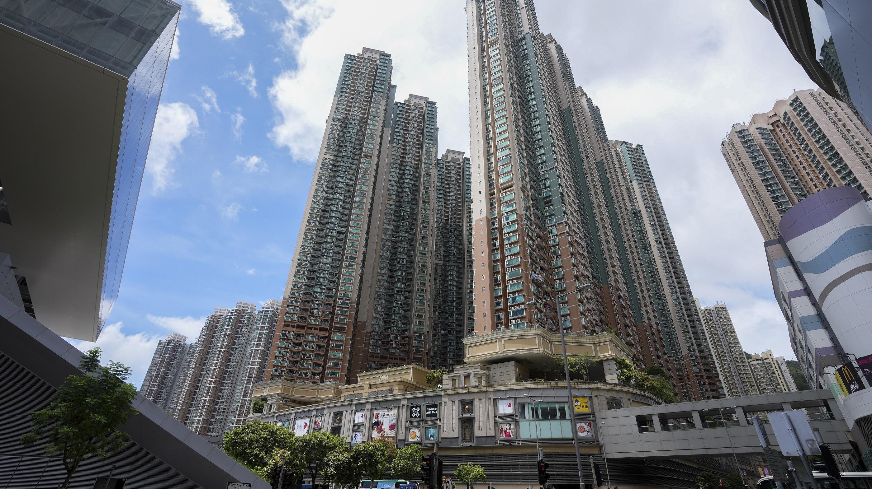 港鐵調景嶺站上蓋物業都會駅，最新錄高層兩房成交，賣方持貨8年，轉手帳面獲利210萬元退場。