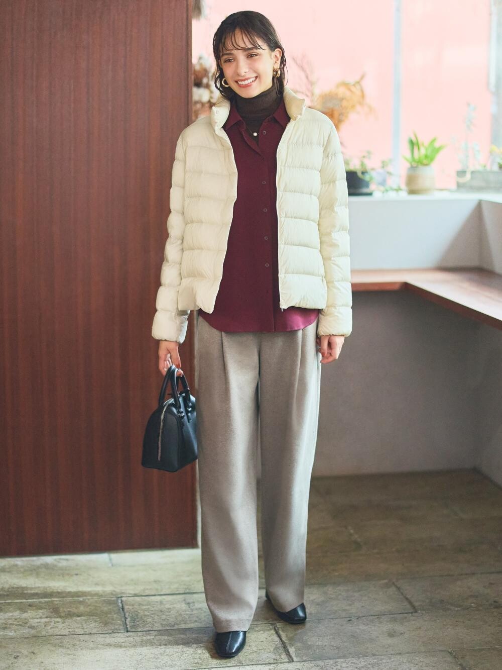 雙11優惠｜UNIQLO減價 女裝 超輕型羽絨外套 450310 / 460914  特價：$499；原價：$599