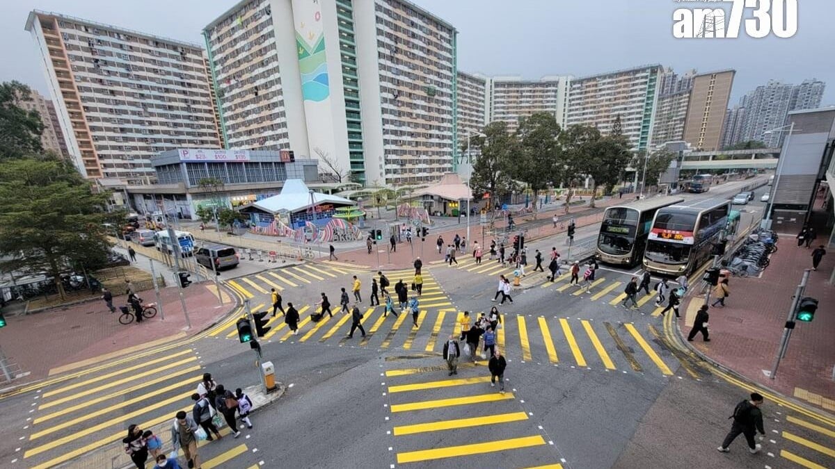 運輸署向立法會提交文件，正安排將對角行人過路處推展至15個合適路口。(資料圖片／鍾式明攝)
