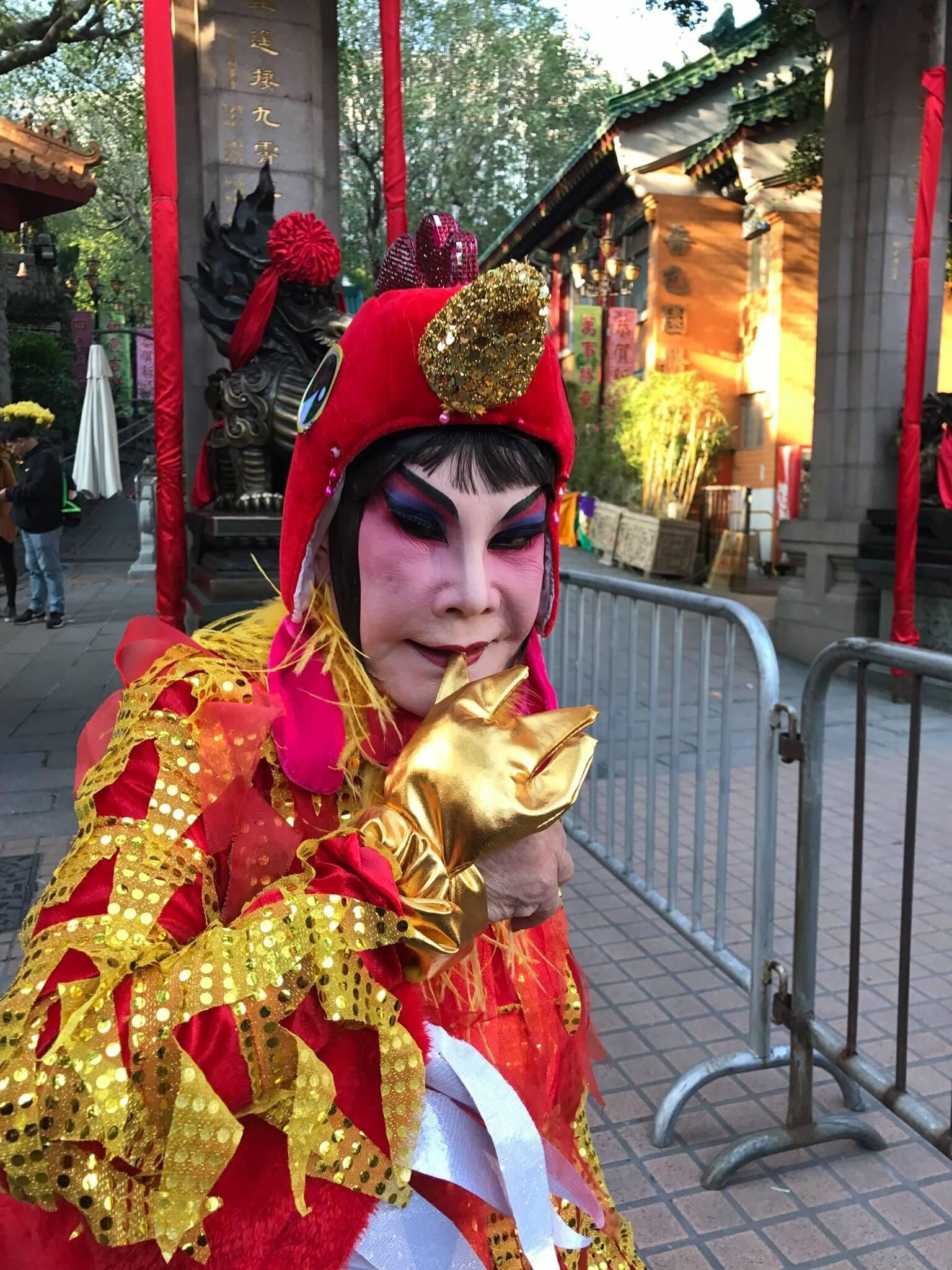 黃夏蕙生肖造型｜雞年