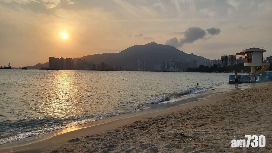 中秋節好去處|黃金泳灘一望無際的海岸線,最適合大家賞月。(IG: bennylau3)