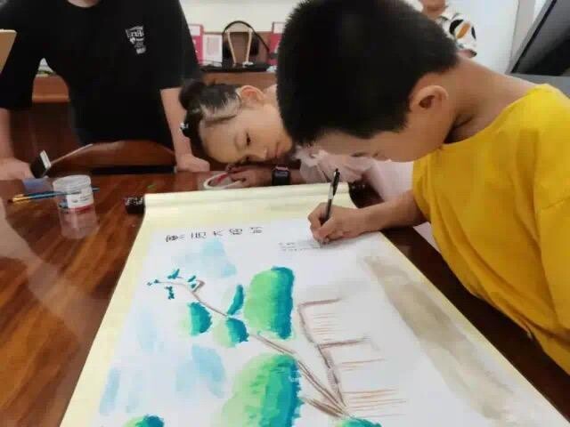 寮後閱書報館香山書房不時有文化活動,推廣藝術文化。(圖片來源:南區街道北溪社區黨群服務中心微信)