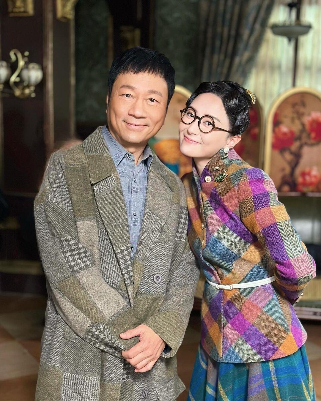 邵初首部劇集是《巾幗梟雄之懸崖》，表現不錯。