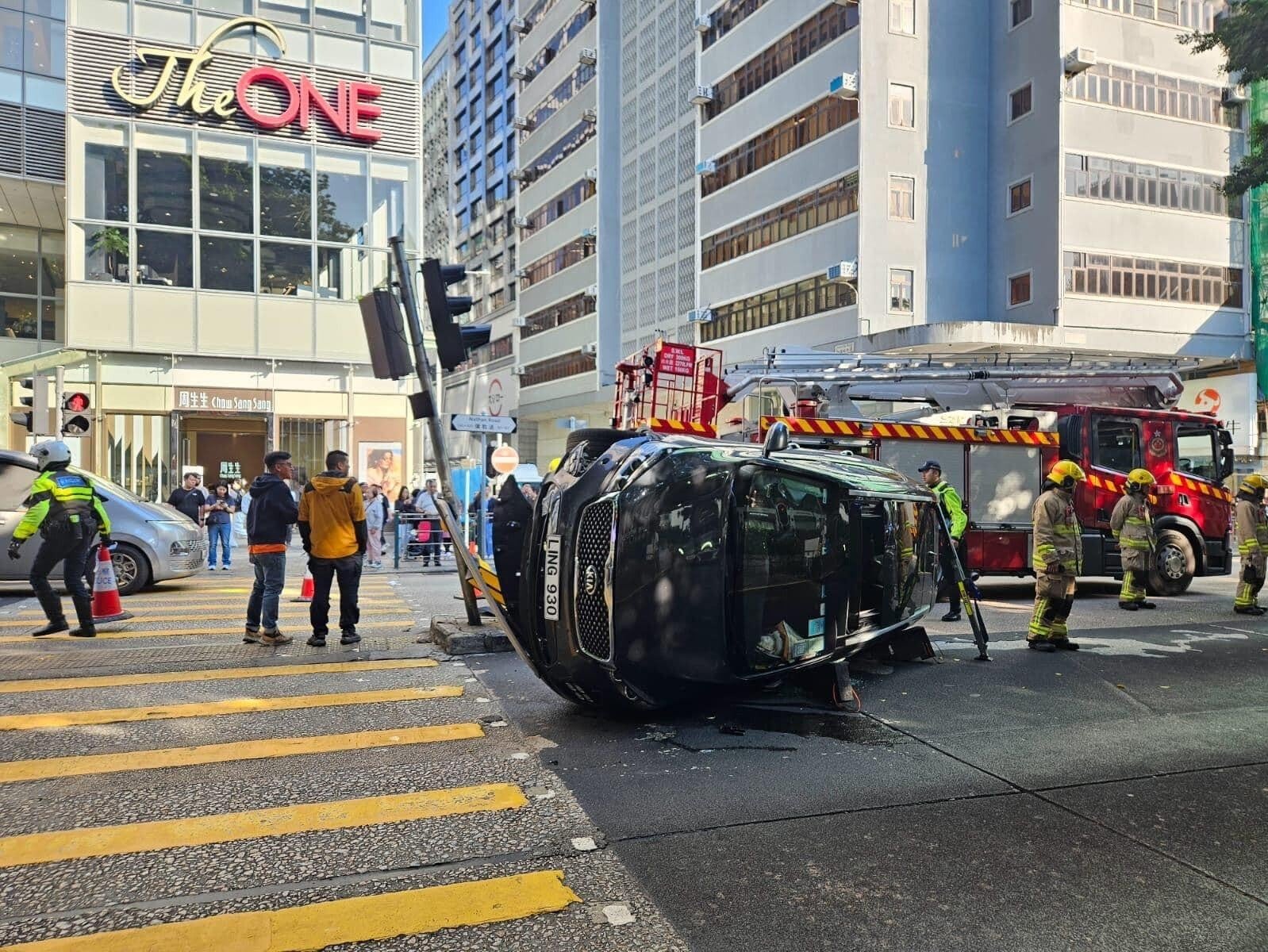 2024年12月13日,女星江若琳曾經於同一位置發生車禍,整部私家車轉彎時失控,撞燈柱後向左翻側