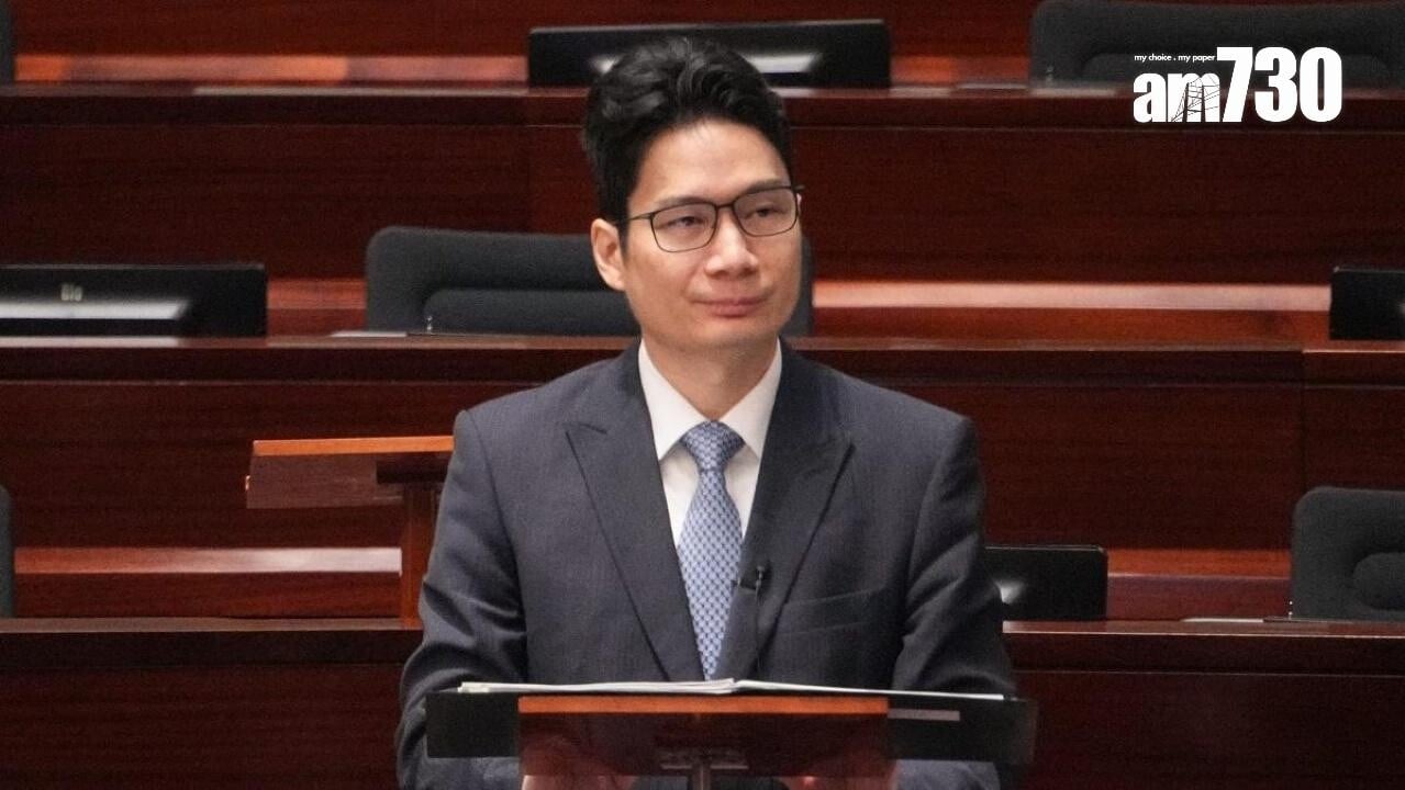 議員關注外傭過度借貸殃及僱主,財庫局指已加強規管將適時檢討。(資料圖片)